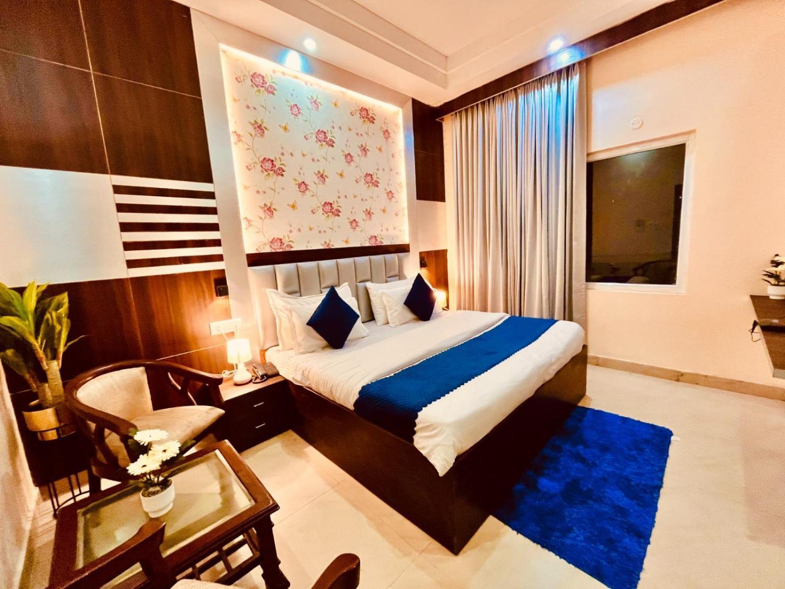 Hotel Ramawati Near Ganga Ghat Haridwār Exteriér fotografie