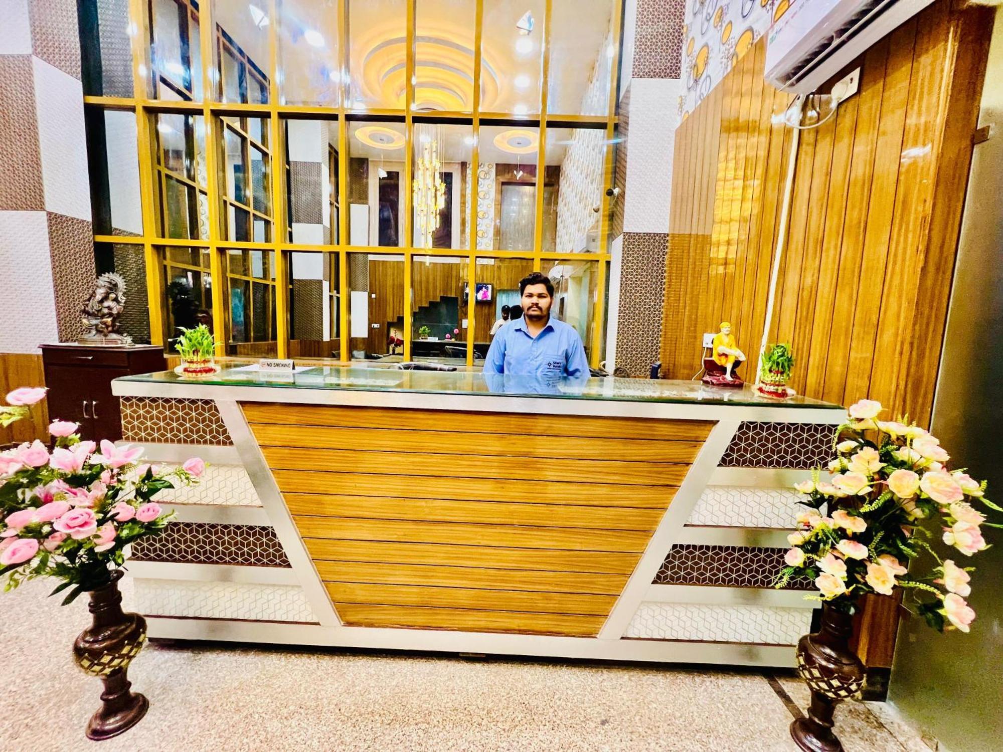 Hotel Ramawati Near Ganga Ghat Haridwār Exteriér fotografie