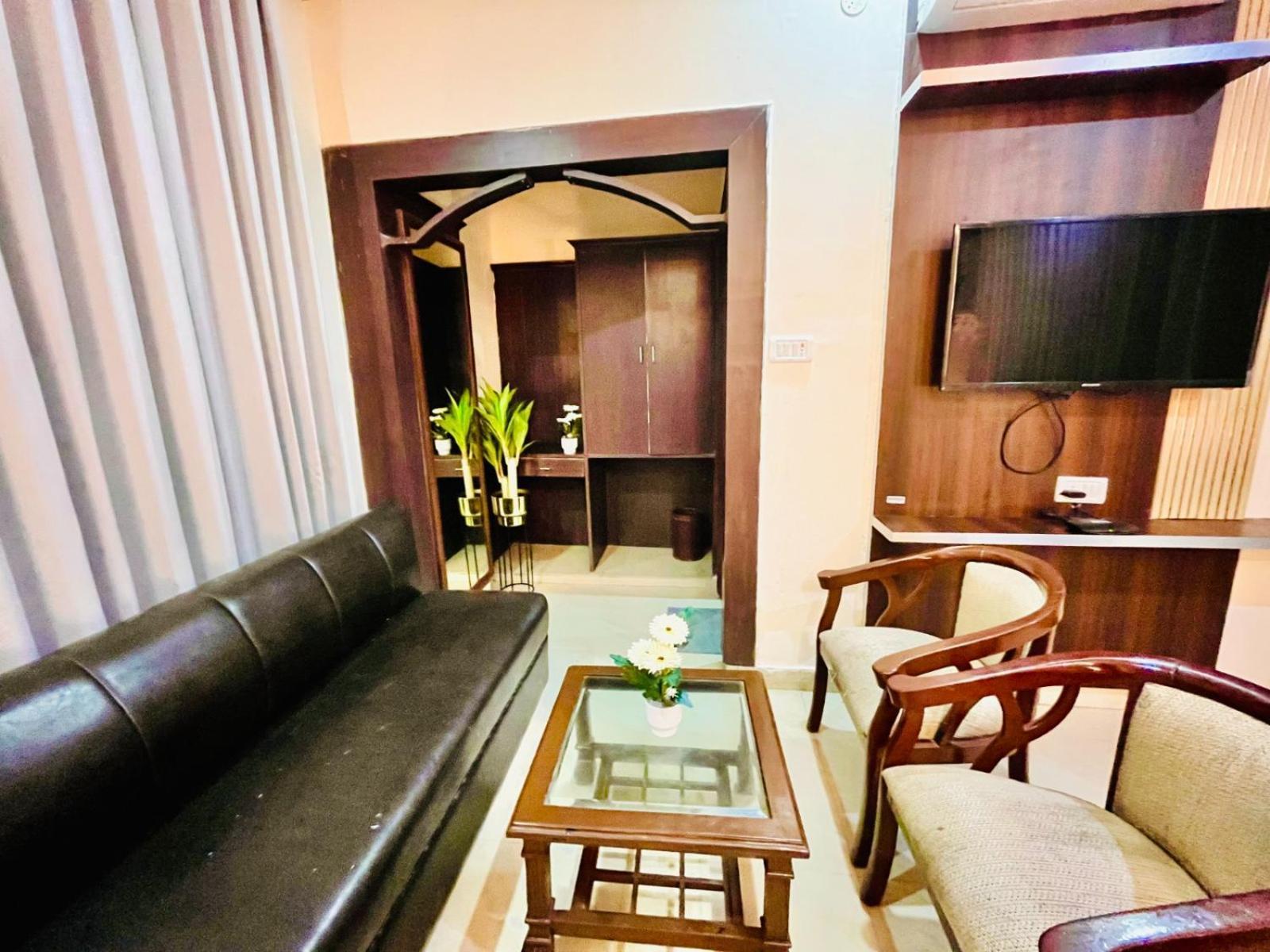 Hotel Ramawati Near Ganga Ghat Haridwār Exteriér fotografie