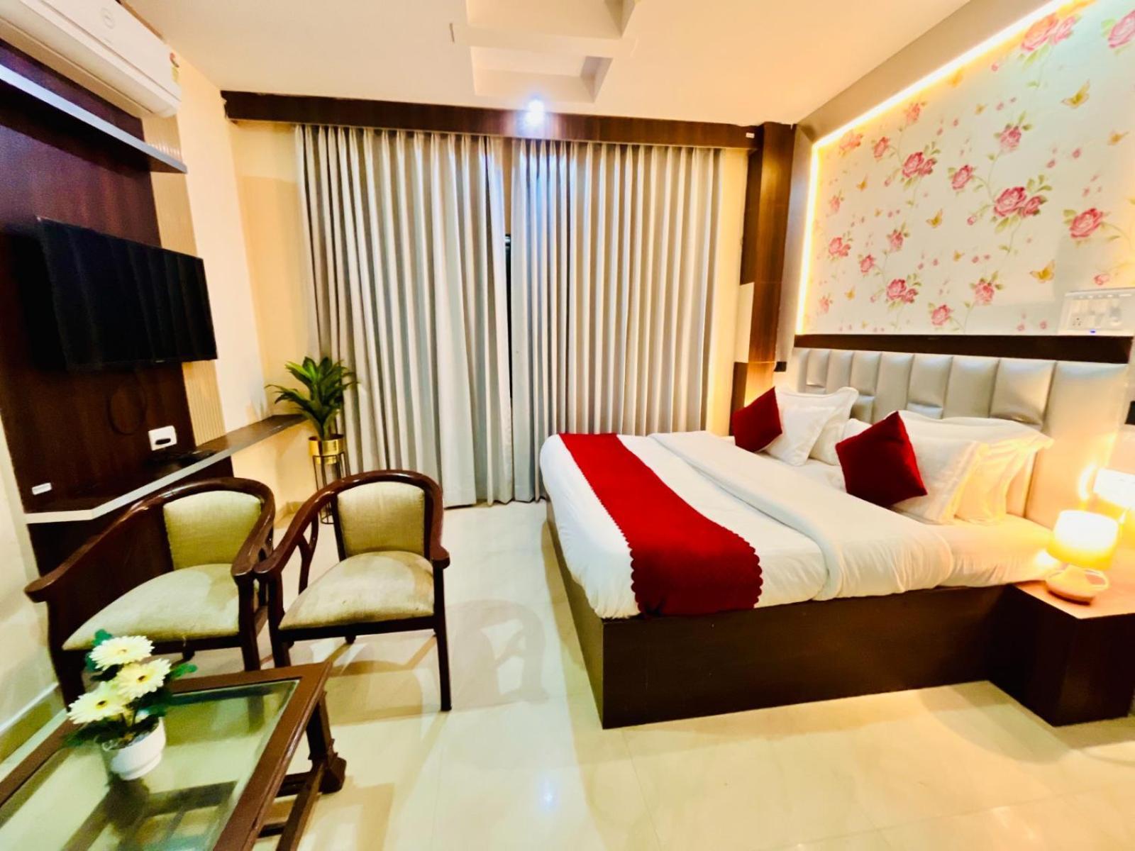 Hotel Ramawati Near Ganga Ghat Haridwār Exteriér fotografie